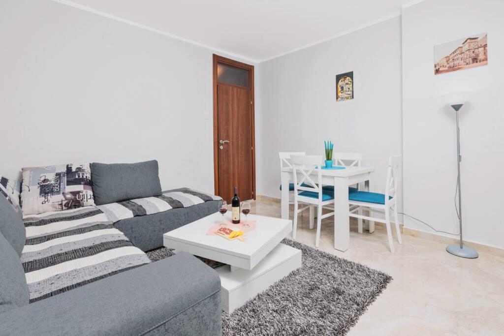 Apartment Milos Котор Екстериор снимка