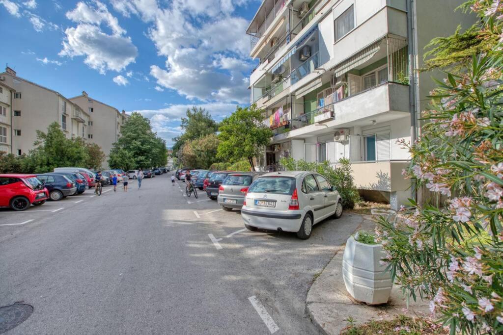 Apartment Milos Котор Екстериор снимка