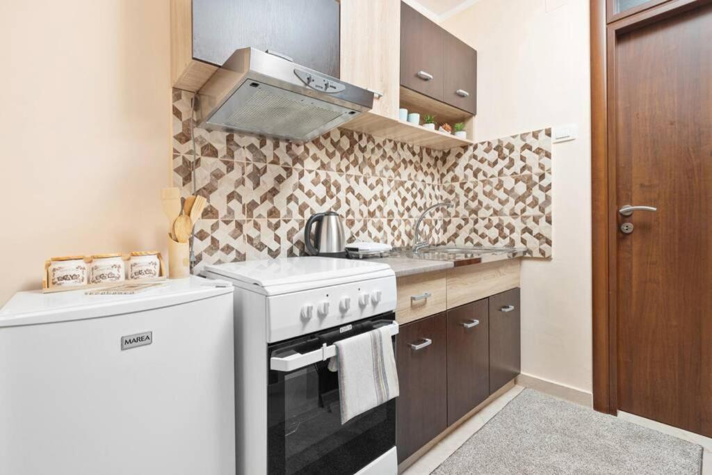 Apartment Milos Котор Екстериор снимка